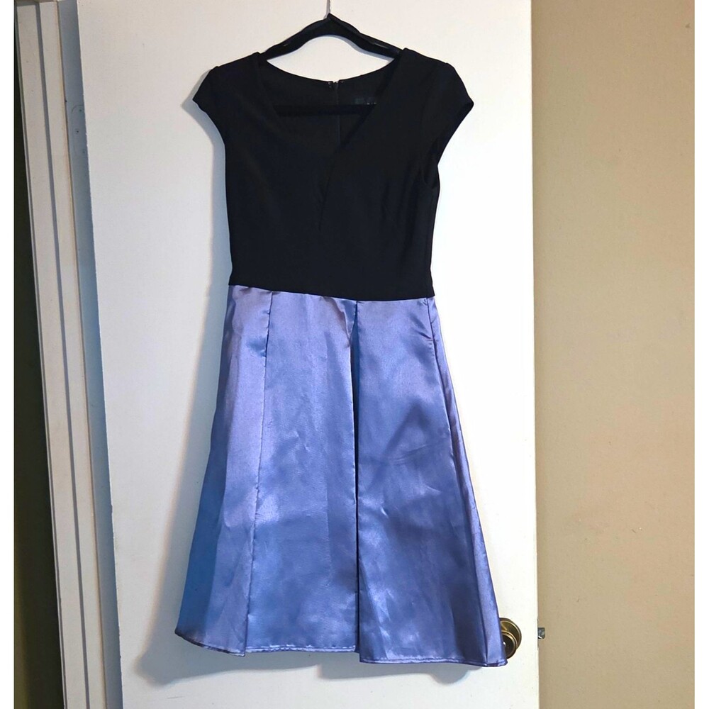 XSCAPE Black/Silver Fit & Flare Knee Dress Cap Sleeve Pleated Zip 6